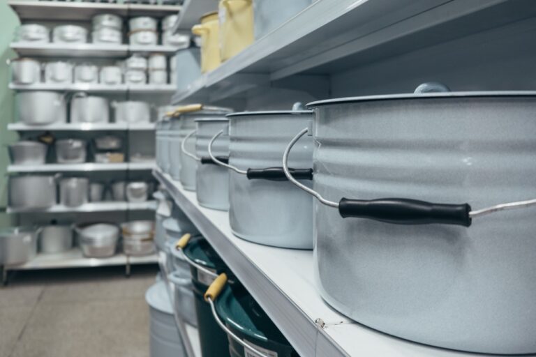 Acrylic Paint vs Ceramic Coatings Florida Homes 2025 Guide