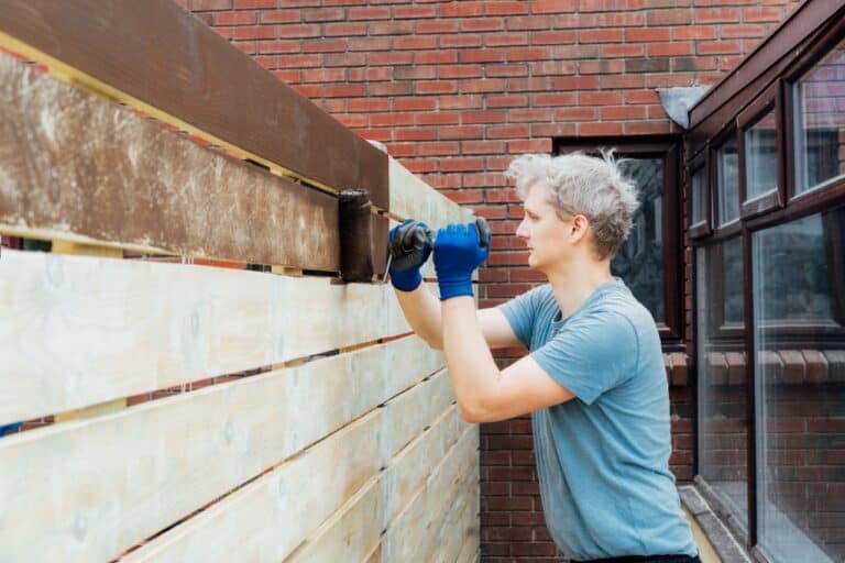 How to Prepare the Exterior Surface of Your Home for Painting